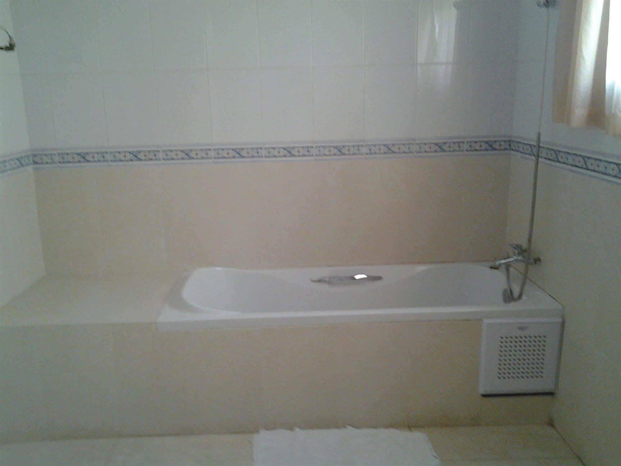 Hotel Georgia Accra Kültér fotó